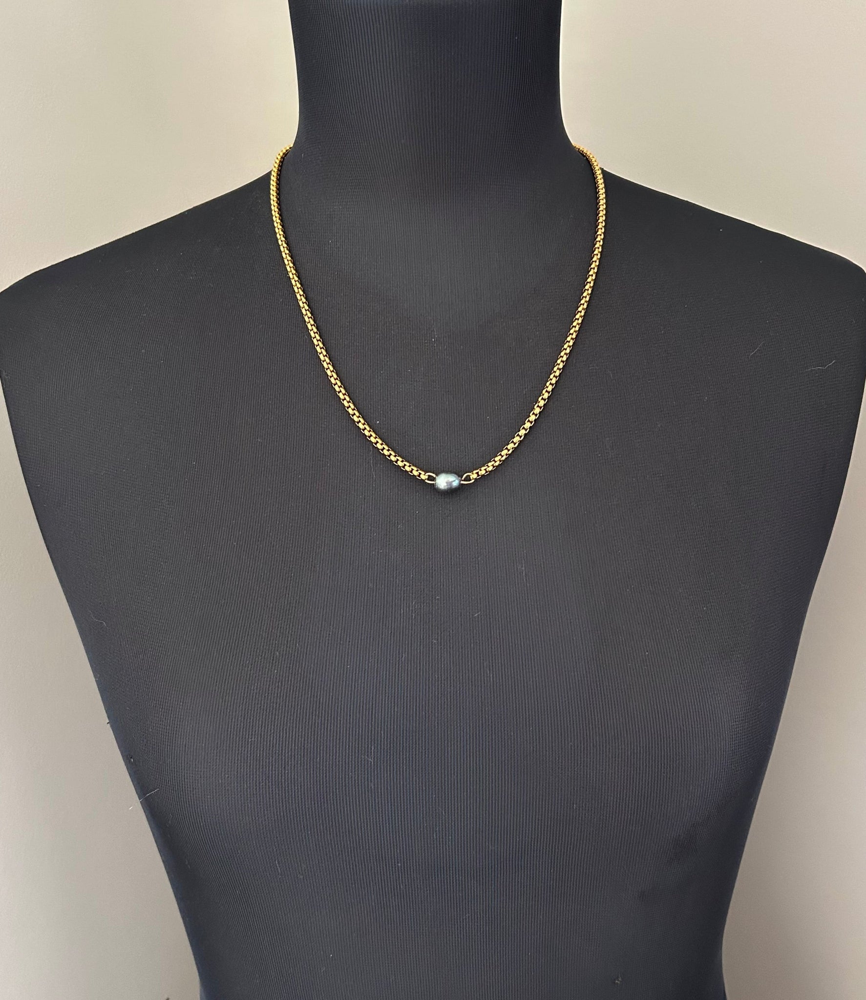 Luxe Pearl Chain ( Gold Dark )