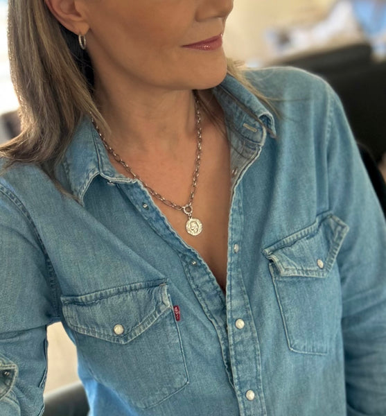 Coin On Timeless Edge Chain (silver)